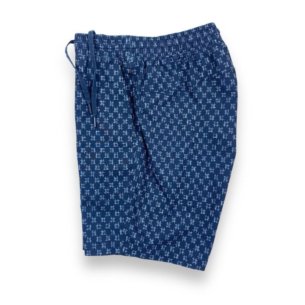 lululemon athletica Blue Patterned Men Shorts